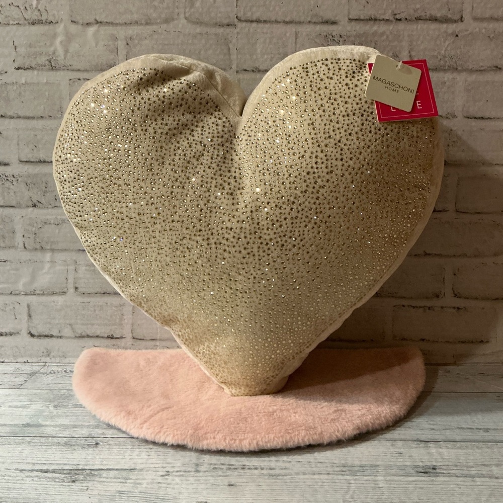 Magaschoni 16” x 18” Crystal Velvet Heart Shaped Valentine Pillow